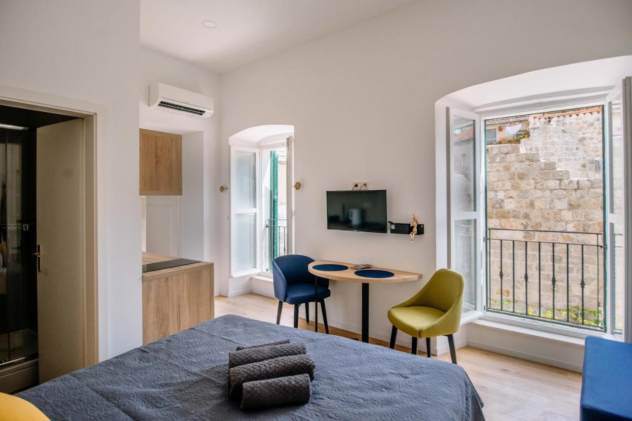 Art Deco Walls By Duhomes Appartement