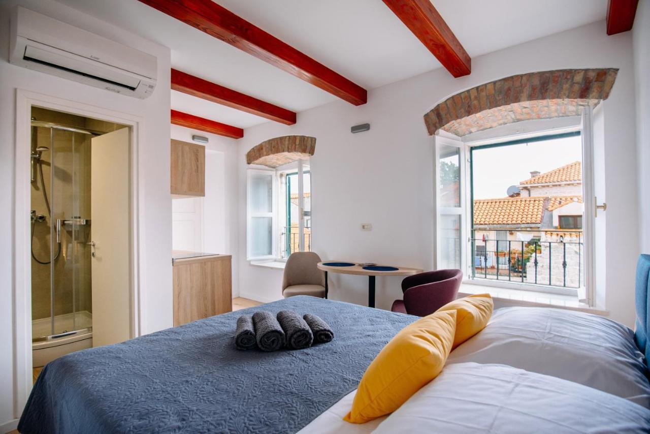 Art Deco Walls By Duhomes Appartement Dubrovnik
